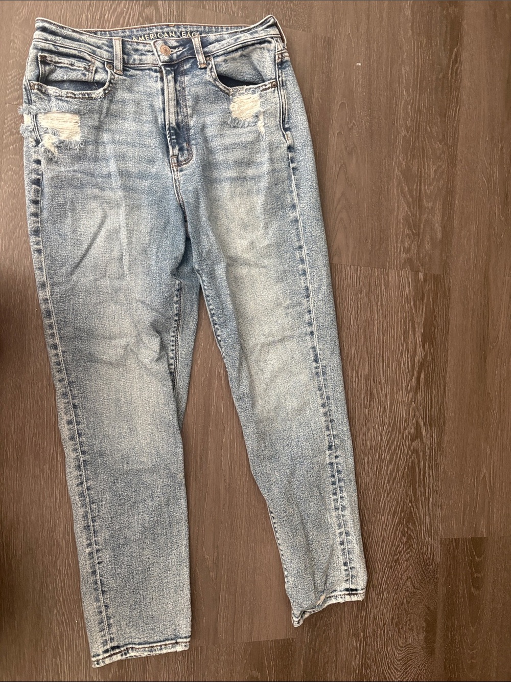 American Eagle Outfitters Light Blue Distressed Boyfriend Jeans